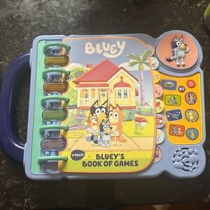 Bluey Book of Games - Blue VTech